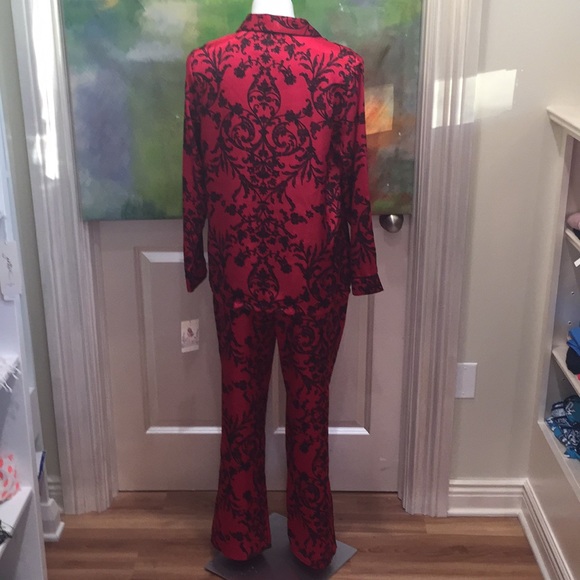 In Bloom Pajamas Set - Picture 6 of 12